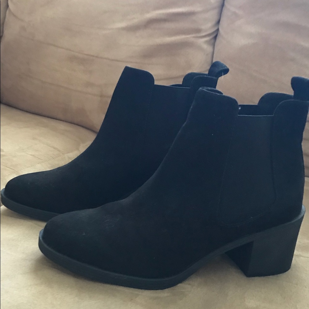 H & M Faux Suede Ankle Boot